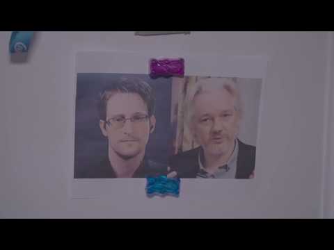 Jon tests out flex tape - [Flex tape]