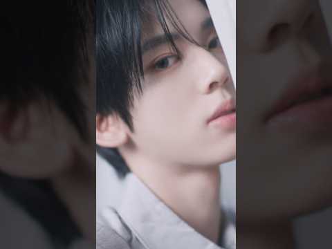 AND2BLE (앤더블) 'French Kissing' MV