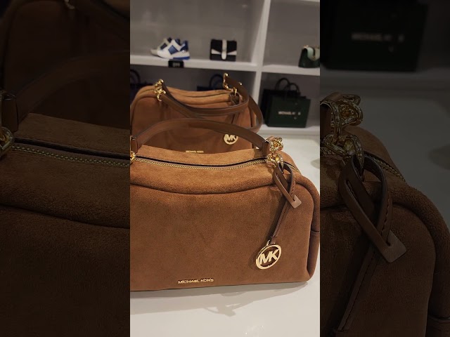 Vídeo relacionado con Michael Kors Bandolera Marrón 32F1GJ6C7B-200, para Mujer
