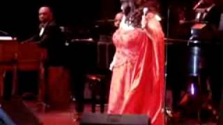 Aretha franklin Precious Memories live