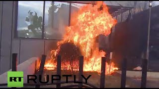 Serbia: Kosovo govt. HQ up in flames as Pristina protest turns violent