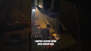Download lagu Diguyur Hujan Deras dan Badai Saat Berkemah Sepanjang Malam Di Hutan!! mp3