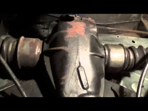 1983 Mercedes-Benz 240D - part 157: continuing driveshaft removal