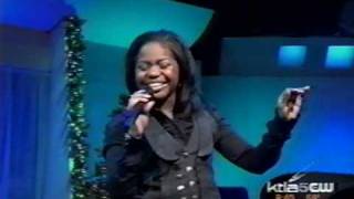 Paris Bennett singing