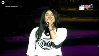 Download lagu Ella - Tinggal Tanda Tanya (live HMI) mp3
