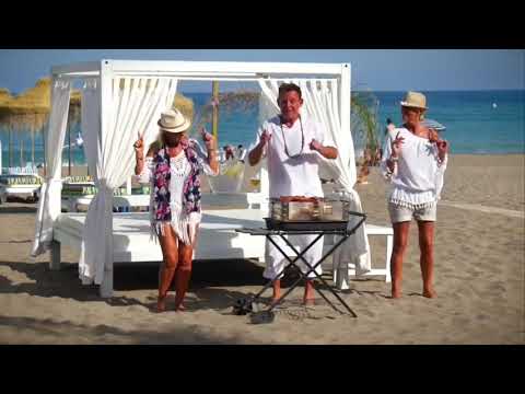 Kees Diks - Het Barbecue Lied But Everytime He Says ‘Everybody’ It Gets Faster