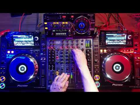 2022 First Mix - Melodic Techno - Testing some techniques on Xone92 and RMX-1000