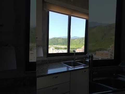 PERSIANA ENROLLABLE MALLA ANTISOLAR