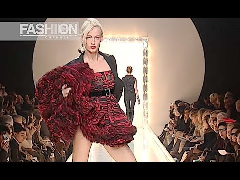 MOSCHINO Fall 2003 2004 Milan - Fashion Channel
