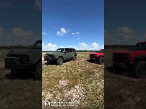 Bronco VS Braptor #ford #fordbronco #broncoraptor #bronconation #raptor