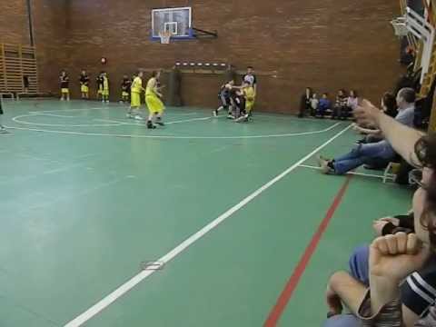 Kőbányai Darazsak - Zuglói Sasok 2001/P gyerek kosárlabda mérkőzés 20130223.avi