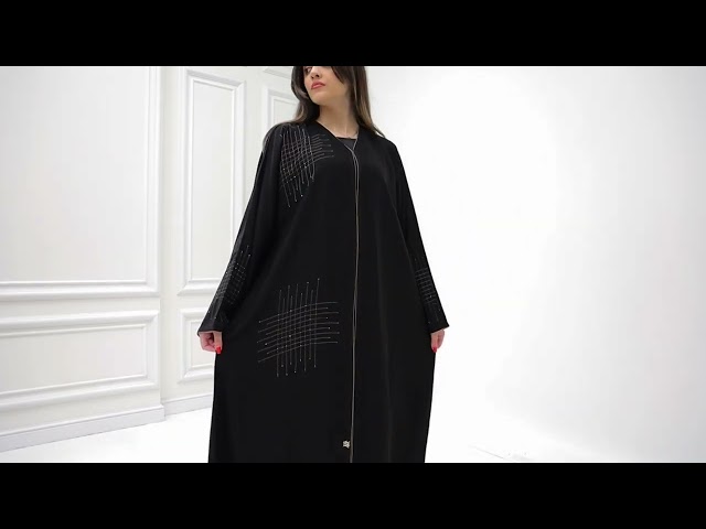 عباية مطرزة 1186101