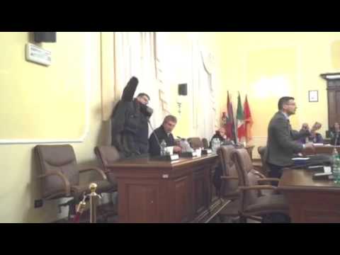 Del Monaco abbandona il consiglio comunale di Sulmona