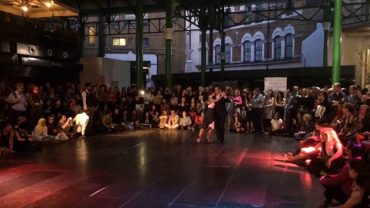 Cristian Petitto & Maria Solero tango at Borough market