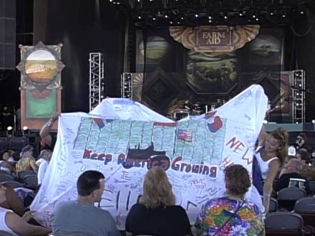 1999.09.12 - Farm Aid - It Hurts So Bad