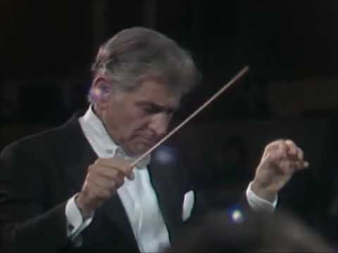 Stravinsky: Symphony of Psalms (Mvmt. I) | Leonard Bernstein / London Symphony Orchestra (1972)