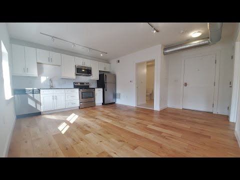 Shirt Corner Apartments - Apartment 414 - 1 Bedroom, 1 Bathroom - 597 Sq. Ft.