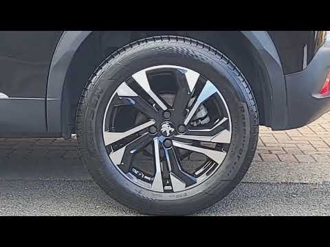 Peugeot 2008 1.2 Puretech 100bhp Allure - Image 2