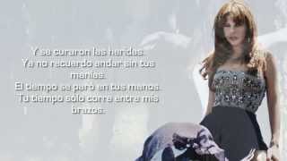 Pastora Soler - Pasa La Vida (Official Lyric Video)