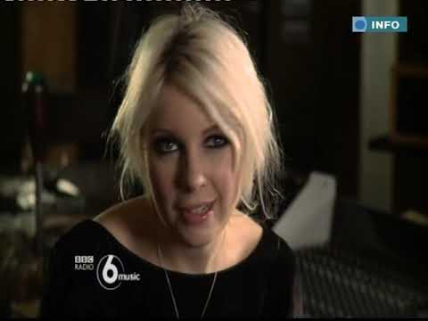 Little Boots and Gary Numan - Maidavale Studios 07 Dec 2009