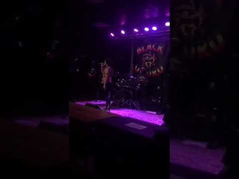 Onesty performing "This Is My Life" Off the Raw Nuts Riddim