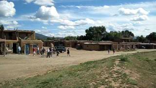 preview picture of video '360-degree view of Taos Pueblos, Taos, New Mexico, USA'