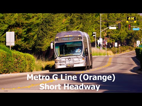⁴ᴷ⁶⁰ LAメトロ | 2 台の G ライン (オレンジ) バスが Van Nuys 駅に接近します