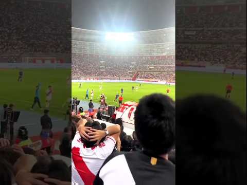 Peru Fans Reaction To Messi Dribble😲 #messi #shorts