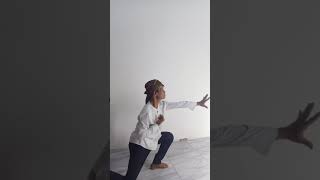 Download lagu Kocak orang tua ini joget jaipong 😂#shorts mp3