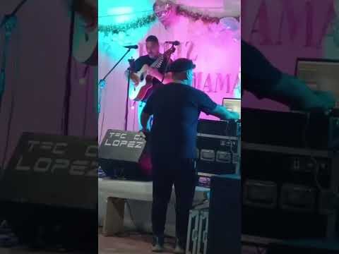 Ariel Martinez y su guitarra general Alvear Mendoza Argentina 