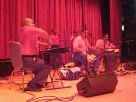 Crazy Salsa Piano Playing Technique