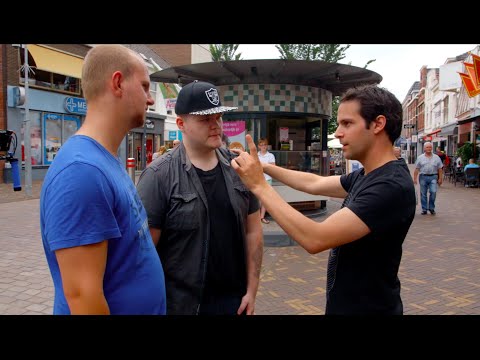 Je eigen voornaam vergeten? Kijk hoe het deze jongen overkomt! | MINDF*CK 2016