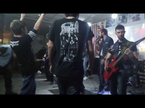 AnmaskeR in Chicago Blues