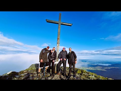 Climbing Carrauntoohil | Ireland's Tallest Mountain