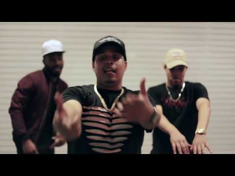Rich and Fameus Ft Maxvalli- 