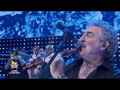 Pizzica di Aradeo - La Notte della Taranta 2025 | Voci dell'Orchestra Popolare e Sarah MK