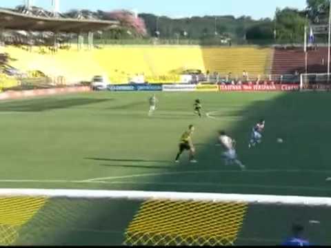 28.04.2013 - FLUMINENSE 4 X 1 VOLTA REDONDA - Raulino de Oliveira - Taça Rio - Gol 1 -  Rafael Sóbis