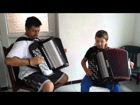 SKOLA HARMONIKE BOJAN NESIC-UCENIK STEFAN MILOSAVLJEVIC-STEFANOVA IGRA KOLO