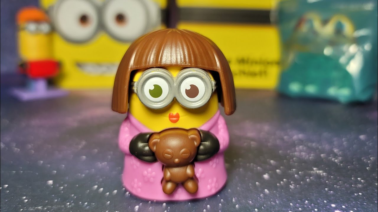 Bob's Flying Wig Minions Rise of Gru McDonald's Happy Meal Summer 2022!