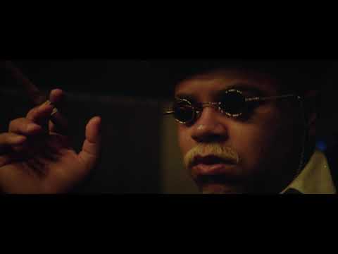 Victor Lou & Malive  - Laurinha (Official Video)