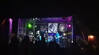 Włochaty – koncert pod szyldem „Muzyka Przeciwko Rasizmowi” (Festiwal Alerta Alerta, Krzeczów, 19.08.2022).