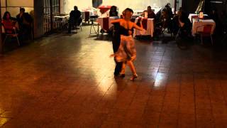 Noelia Hurtado y Carlitos Espinoza - Una Vez