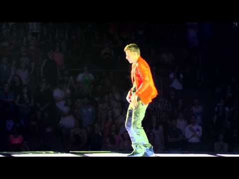 NKOTB Jordan Knight busting some B Boy moves #TheMainEvent @ Vegas Step By Step / Push It