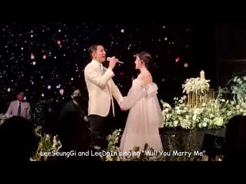2023.04.07 LeeSeungGi and LeeDaIn singing "Will You Marry Me"