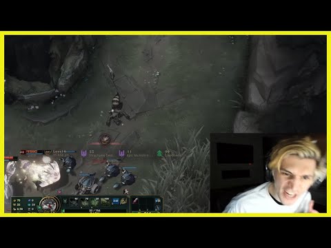 xQc can't Stand Stupid Supports