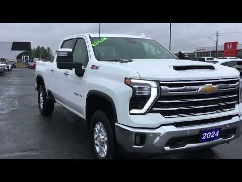 2024 Chevrolet Silverado 2500HD 4WD Crew Cab Standard Box LTZ in White for sale at Seaway Chevrolet Buick GMC Ltd in Cornwall, ON