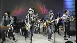 Texas Tornados, Nashville Now, Dinero