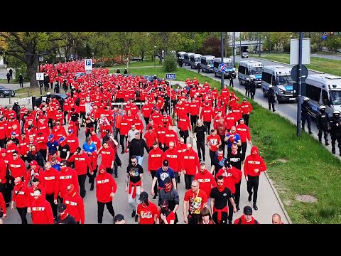 Derby Łodzi: Kibice Widzewa w drodze na stadion ŁKS-u | 03.05.2022