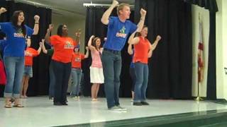 SLHE Flash Mob to Kelly Clarkson 'What Doesn't Kill You (Stronger)"
