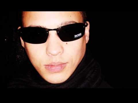 Chuckie Vs. Knife Party - Internet Ready To Jump (Dirty Bossa Madness Bootleg Part 2)